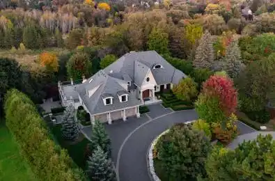 111 Manitou Drive King Ontario L7B 1E7