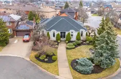 31 Ingrid Court Hamilton Ontario L8W 2V4