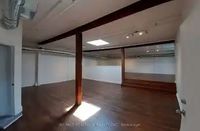 135 Tecumseth Street Unit# 14B Toronto C01 Ontario M6J 2H2