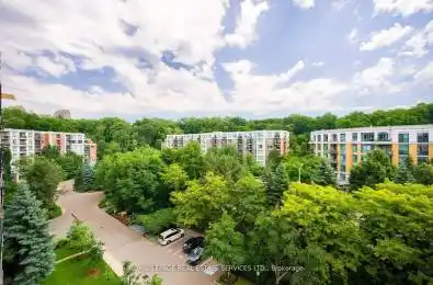 18 William Carson Crescent Unit# 811 Toronto C12 Ontario M2P 2G6