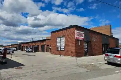 126 Sinnott Road Unit# B Toronto E04 Ontario M1L 4N2