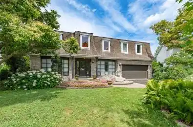 899 Dresden Crescent Britannia Heights - Queensway Terrace N and Area 