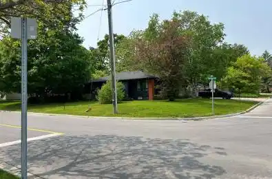 1 Willis Drive Aurora Ontario L4G 2J8