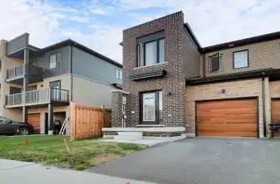 33 Pumpkin Corner Crescent Barrie Ontario L9J 0C2