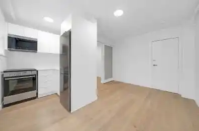 26 Balmoral Avenue Unit# 103 Toronto C02 Ontario M4V 1J4