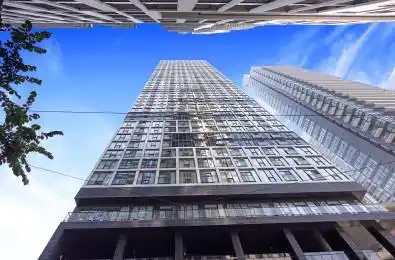 181 Dundas Street Unit# Ph8 Toronto C08 Ontario M5A 1Z4