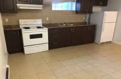 197 Dundas Street Unit# B Toronto C08 Ontario M5A 1Z4