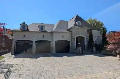 180 Cook's Mill Crescent Vaughan Ontario L6A 0K9