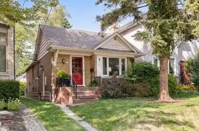 212 Douglas Avenue Toronto C04 Ontario M5M 1G8