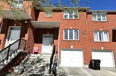 30 Village Green Lane Bradford West Gwillimbury Ontario L3Z 3E7
