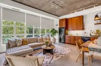 19 Brant Street Unit# 209 Toronto C01 Ontario M5V 2L2