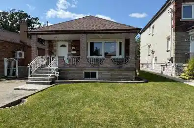 30 Snider Avenue Toronto W04 Ontario M6E 4R9