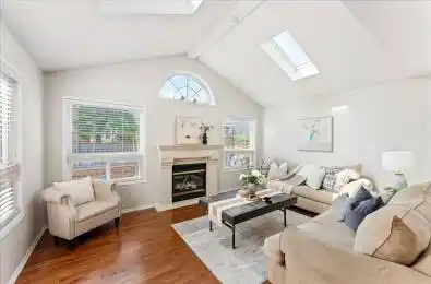 76 Merchants Avenue Whitby Ontario L1P 1S6