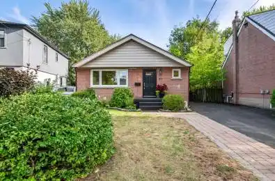 21 Fairfax Crescent Toronto E04 Ontario M1L 1Z6