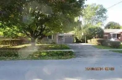 416 Lees Lane Oakville Ontario L6L 4S7