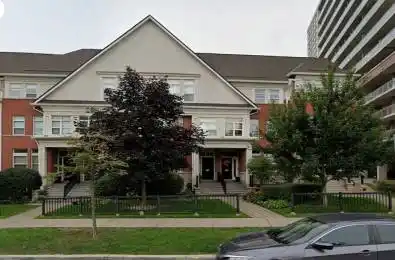 36 Michael Power Place Toronto W08 Ontario M9A 5G9