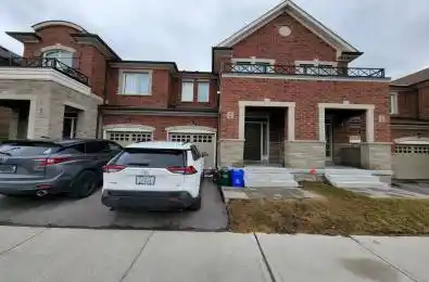 7 Thornapple Lane Richmond Hill Ontario L4E 1E7