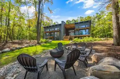 60 Hawkins Point Road Georgian Bay Ontario P0C 1H0