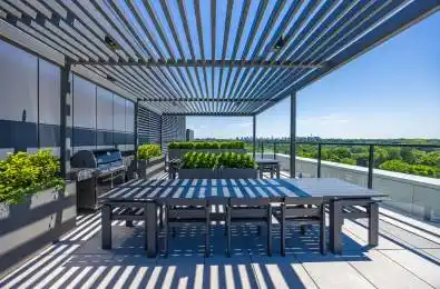 160 Kingsway Crescent Unit# 310 Toronto W08 Ontario M8X 2S4