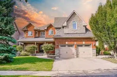 618 Foxcroft Boulevard Newmarket Ontario L3X 1N4