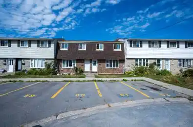 983 Oakview Avenue Kingston Ontario K7M 6W9