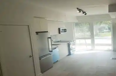 168 Clonmore Drive Unit# 16 Toronto E06 Ontario M1N 0B9