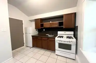 1 Waverley Place Unit# 3 London East Ontario N6B 2C3