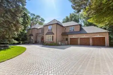 12 Old English Lane Markham Ontario L3T 2T9