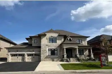 3 Sister Oreilly Road Brampton Ontario L6P 4C6