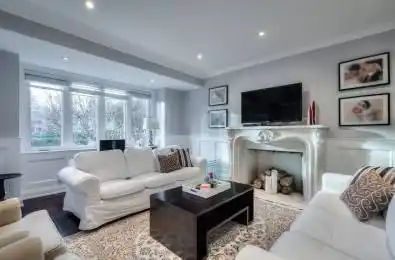 525 Russell Hill Road Toronto C03 Ontario M5P 2T2