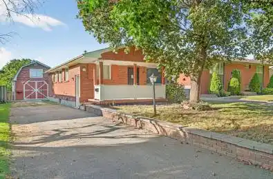 17 TOULON Crescent London East Ontario N5V 1J4