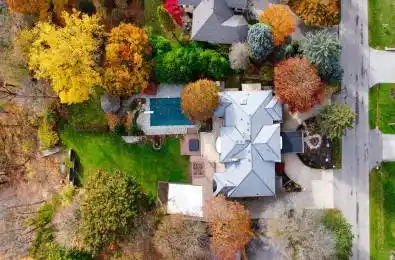 34 Maple Avenue Hamilton Ontario L9H 4W4