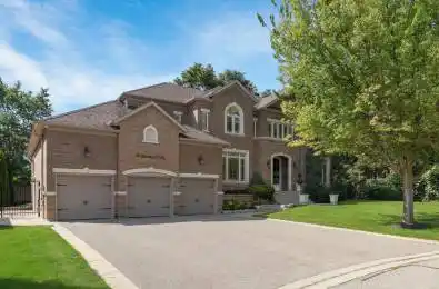 16 Sherman Oaks Court Aurora Ontario L4G 7T5