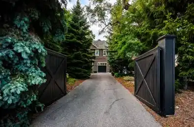 14 St. Phillips Road Toronto W09 Ontario M9P 2N6