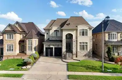 9 Lauderhill Road Brampton Ontario L6P 2Z1