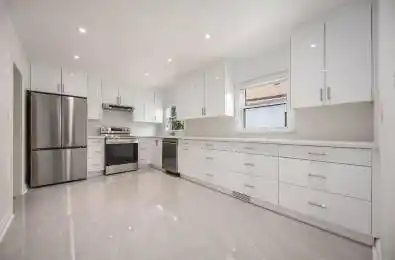 112 Meighen Avenue Toronto E03 Ontario M4B 2H7