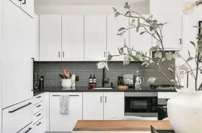 39 Queens Quay Unit# 835 Toronto C08 Ontario M5E 0A5