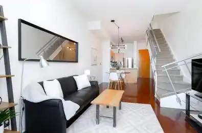 388 Richmond Street Unit# 923 Toronto C01 Ontario M5V 3P1