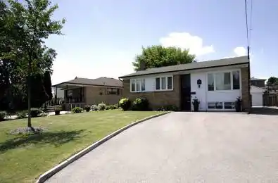 136 Strathburn Boulevard Toronto W05 Ontario M9M 2L1