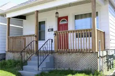 196 Weir Street Hamilton Ontario L8H 5E9