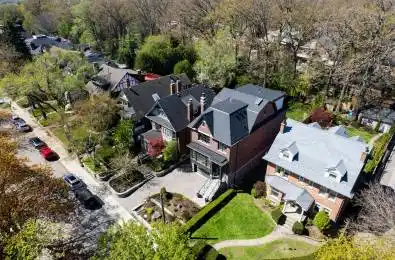 390 Walmer Road Toronto C02 Ontario M5R 2Y4