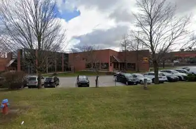 65 Beaver Creek Road Unit# 104 Richmond Hill Ontario L4B 1K4