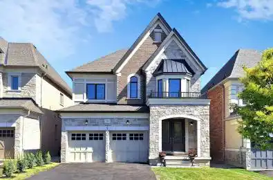 36 Strawbridge Farm Drive Aurora Ontario L4G 7A1