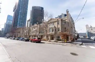 36A Mcmurrich Street Toronto C02 Ontario M5R 2A2