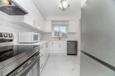 2779 Gananoque Drive Unit# 106 Mississauga Ontario L5N 2E4
