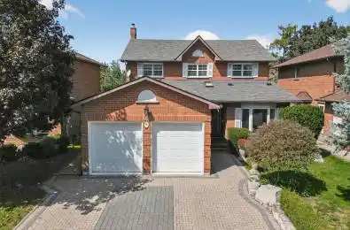 90 Golf Links Drive Aurora Ontario L4G 3V3
