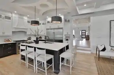 43 Mississauga Road Mississauga Ontario L5H 2H3