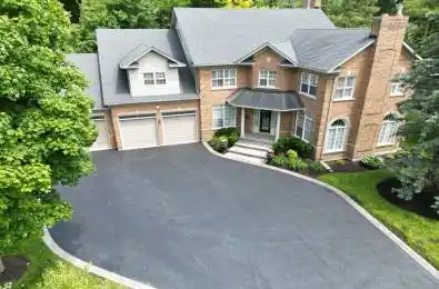 4 Lenarthur Court Aurora Ontario L4G 6M2
