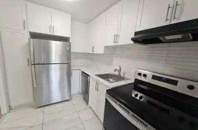 949 Simcoe Street Unit# 206 Oshawa Ontario L1G 4W3