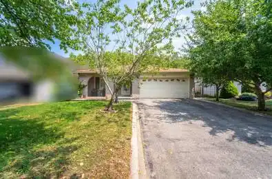574 Antigua Crescent Oshawa Ontario L1J 6B4